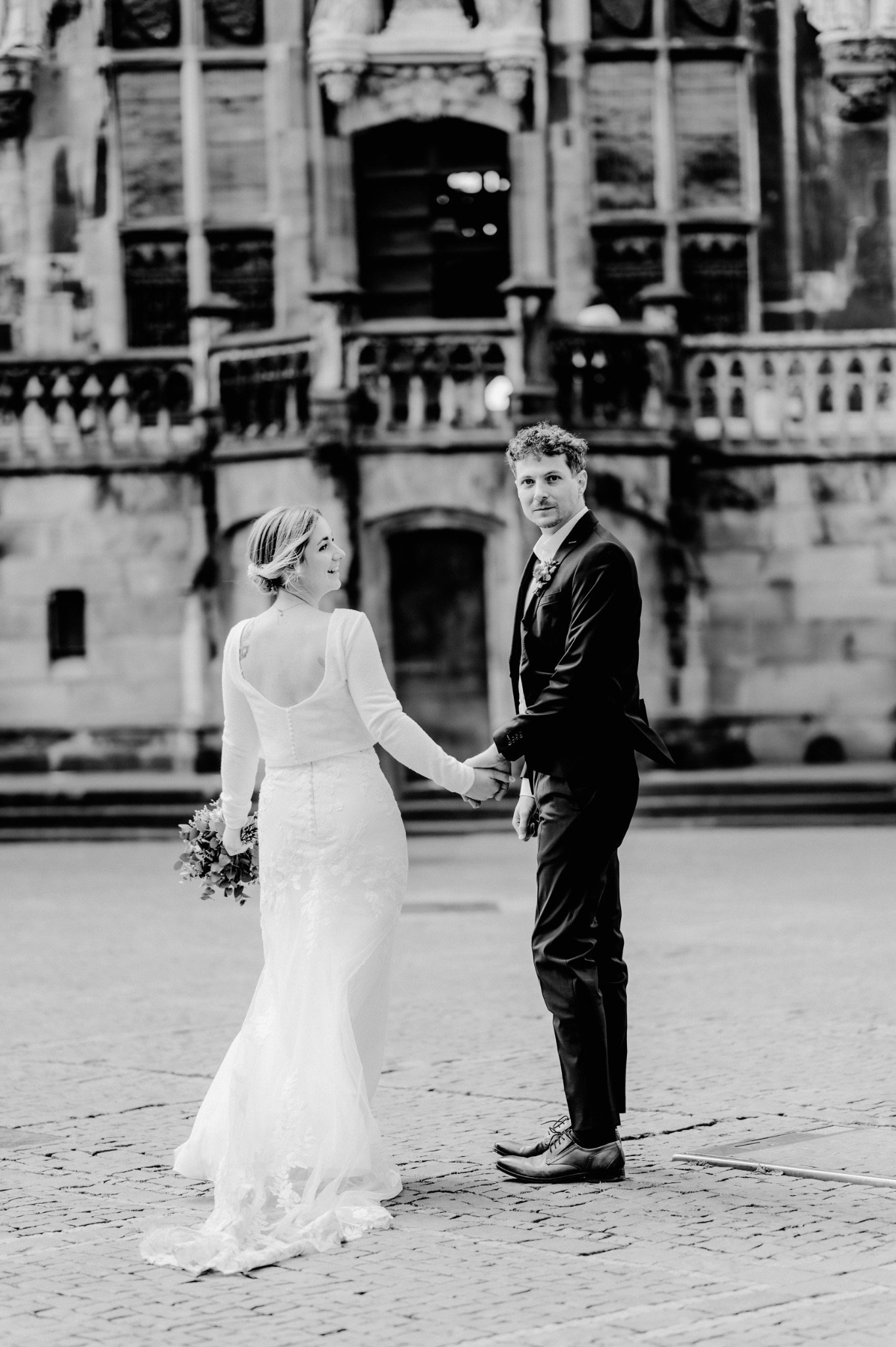 S&M Standesamt 208 SW